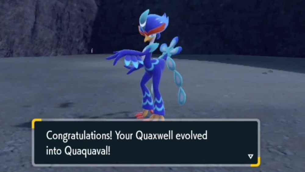 Un Pokémon Quaquaval recién evolucionado Escarlata y Violeta 