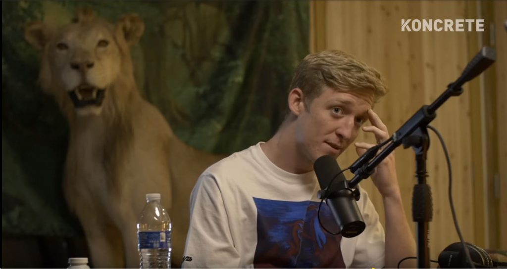 Fortnite-Tfue podcast "class =" lazy lazy-hidden wp-image-353724 "srcset =" https://images.mein-mmo.de/magazin/medien/2019/05/Fortnite-Tfue-Podcast-1024x544. jpg 1024w, https://images.mein-mmo.de/magazin/medien/2019/05/Fortnite-Tfue-Podcast-150x80.jpg 150w, https://images.mein-mmo.de/magazin/medien/ 2019/05 / Fortnite-Tfue-Podcast-300x159.jpg 300w, https://images.mein-mmo.de/magazin/medien/2019/05/Fortnite-Tfue-Podcast-768x408.jpg 768w, https: // images.mein-mmo.de/magazin/medien/2019/05/Fortnite-Tfue-Podcast.jpg 1821w "data-lazy-tamaños =" (ancho máximo: 1024px) 100vw, 1024px ">
<h2>Fortnite: no es un juego para viejos</h2>
<p><strong>Estos son los consejos de Tfue para Fortnite</strong>: En una transmisión reciente de Twitch, un fanático le preguntó a Tfue con una donación de $ 20 sobre cómo mejorar en Fortnite y pasar al siguiente nivel.</p>
<p>Tfue tenía los siguientes consejos:</p>
<ul>
<li>si no tiene un ping bajo, debe moverse</li>
<li>si juegas con el mouse y el teclado, debes cambiar al controlador</li>
<li>practica mucho</li>
<li>si juegas "lineal" con la configuración del controlador y no puedes saltar a las casillas de tus oponentes, debes cambiar a "heredado"</li>
<li>Cualquier persona mayor de 18 años debe beber mucha cafeína e inyectarse células madre en los ojos, esa es la única forma de mantenerse al día</li>
</ul>
<p><iframe src=