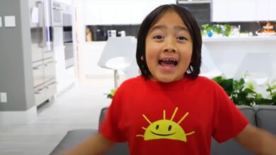 El niño de 9 años gana más dinero en YouTube: antes de Markiplier y Preston