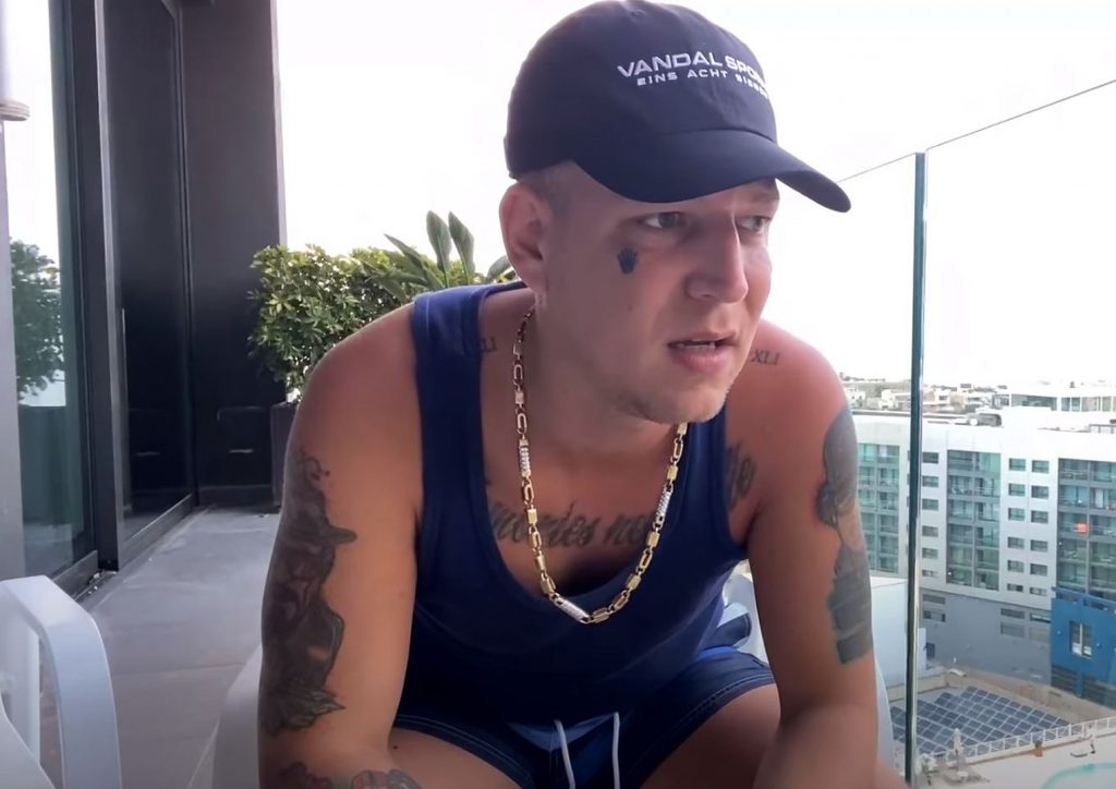Twitch-Montanablack-Ungut.v1 "class =" wp-image-572810 "srcset =" http://dlprivateserver.com/wp-content/uploads/2020/12/Uno-de-los-streamers-mas-grandes-de-Twitch-esta-harto.jpg 1024w , https://images.mein-mmo.de/medien/2020/09/Twitch-Montanablack-Ungut.v1-300x212.jpg 300w, https://images.mein-mmo.de/medien/2020/09/ Twitch-Montanablack-Ungut.v1-150x106.jpg 150w, https://images.mein-mmo.de/medien/2020/09/Twitch-Montanablack-Ungut.v1-768x543.jpg 768w, https: // imágenes. mein-mmo.de/medien/2020/09/Twitch-Montanablack-Ungut.v1.jpg 1524w "tamaños =" (ancho máximo: 1024px) 100vw, 1024px "> El streamer alemán MontanaBlack guisó durante una prohibición durante 33 días el banco suplente.

<p>TimTheTatman parece ser un tipo que definitivamente puede imaginar una vida sin Twitch. La idea de disfrutar la vida y simplemente pasar el rato en la playa no parece asustarlo.</p>
<p>Sin embargo, parece difícil imaginar que Betar sea expulsado de Twitch: porque los streamers como TimTheTatman son extremadamente valiosos económicamente como figuras publicitarias y streamers de faros para Twitch. El streamer para sentirse bien "TimTheTatman" en particular es amigable con la marca para la plataforma.</p>
<p>  Prohibir un streamer "Top 10" sería algo más que perder a alguien como Forsen, el controvertido streamer top 100.</p>
<p>    <img decoding=