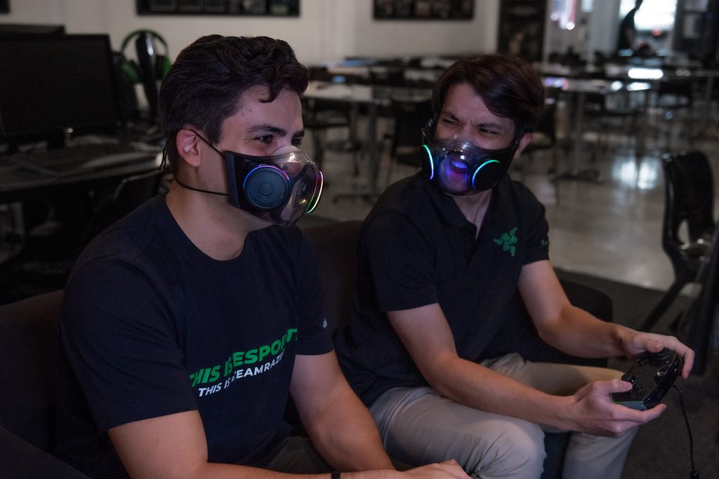 Máscara Razer Zephyr RGB cara