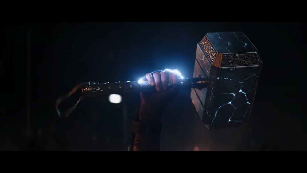 Tráiler de un Mjolnir reparado en Thor: Love & Thunder