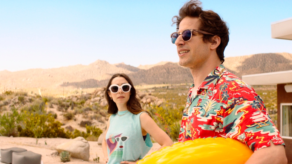 Andy Samberg y Cristin Milioti en Palm Springs