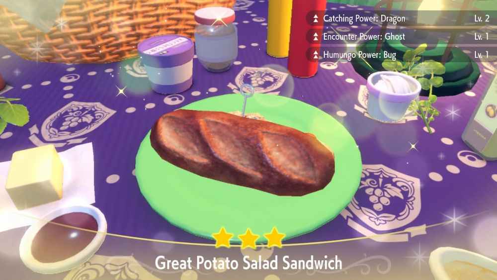 Un gran sándwich de ensalada de papas en Pokémon Escarlata y Violeta. 