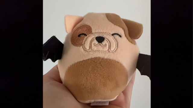 Squishmallow para perro y murciélago