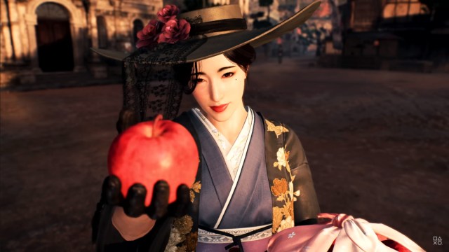 Murayama, partidario del shogunato, le entrega una manzana al personaje jugador en Rise of the Ronin