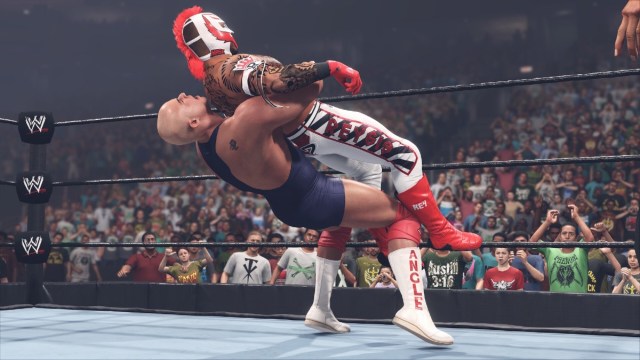 Kurt Angle realizando un RKO en WWE 2K23.