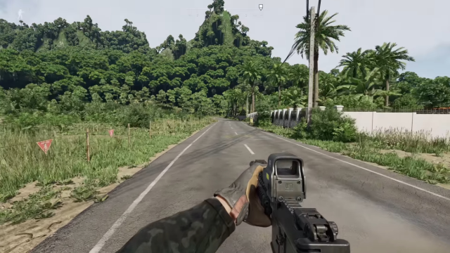 guerra de la zona gris caminando por la carretera en la jungla sosteniendo una pistola en perspectiva en primera persona