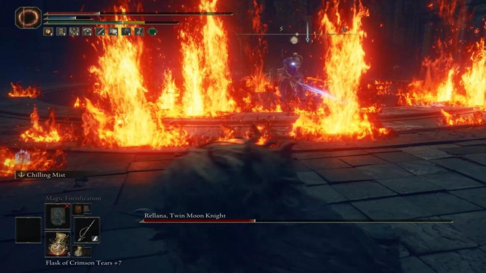 Elden Ring Shadow of the Erdtree Rellana Boss Fight usando la habilidad del pilar llameante para una tormenta de fuego con la mitad de salud